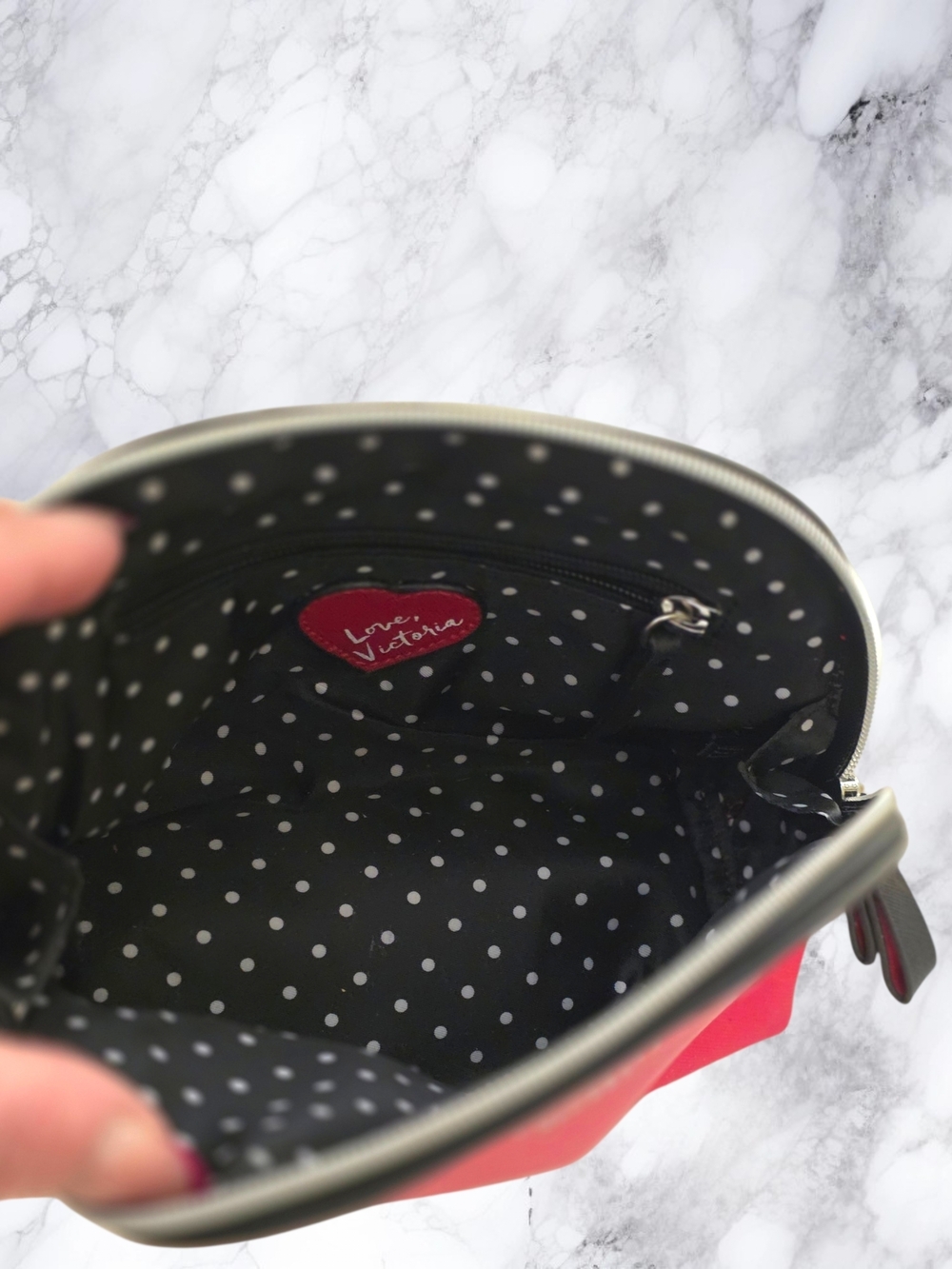 Victoria's Secret 'Mine' Red Cosmetic Pouch - Picture 10 of 10